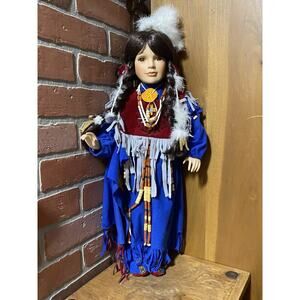 Duck‎ House heirloom porcelain Native American doll Rare 0332/5000